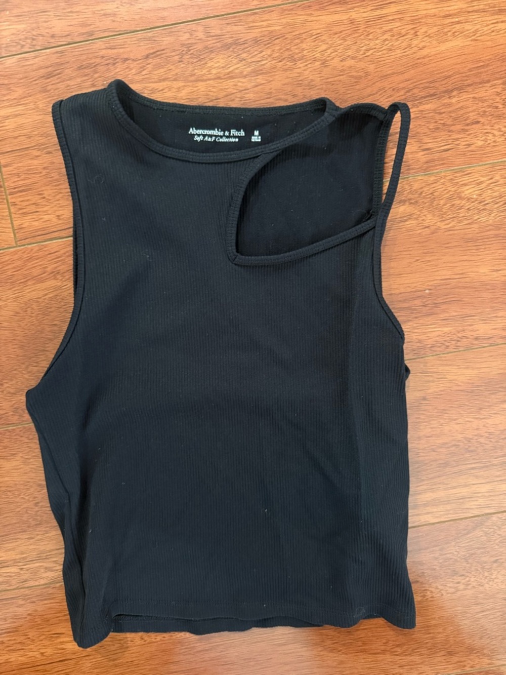 Abercrombie & Fitch Black Asymmetrical Cut-Out Ribbed Tank (M)